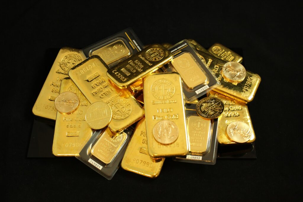 Gold Price Today Nears Rs 53,500 as Rupee Tumbles; Will Yellow Metal Price Hit Lifetime High?