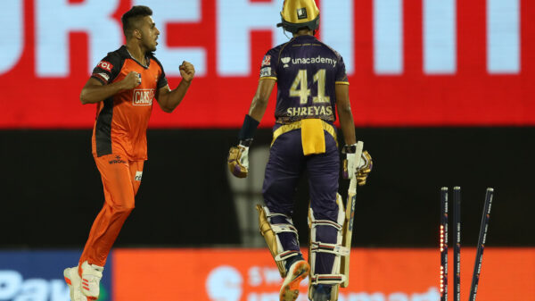 Sunrisers Hyderabad defeated Kolkata Knight Riders by 7 wickets