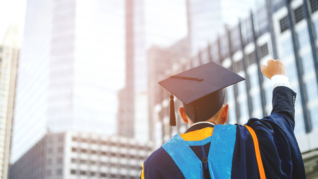 A Comprehensive Guide to Choosing the Right Education Loan