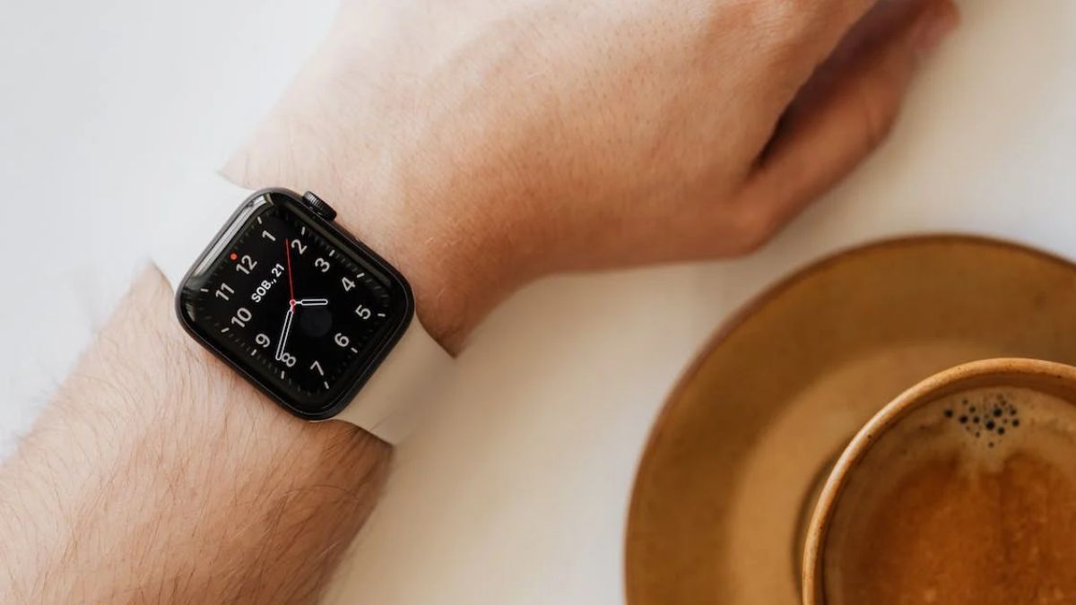 Pros and Cons of using a smartwatch