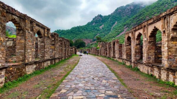 The Haunting Beauty Of Bhangarh Fort: A Historical Puzzle