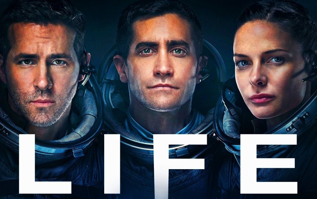 Jake Gyllenhaal & Ryan Reynolds’ $100 Million Sci-Fi Horror Film Life Arrives on Peacock This December